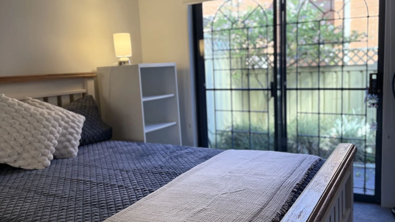 Furnished room with own bathroom
