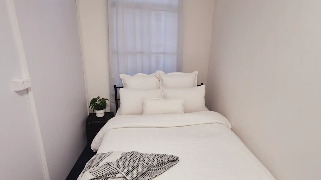 Furnished room in a share house