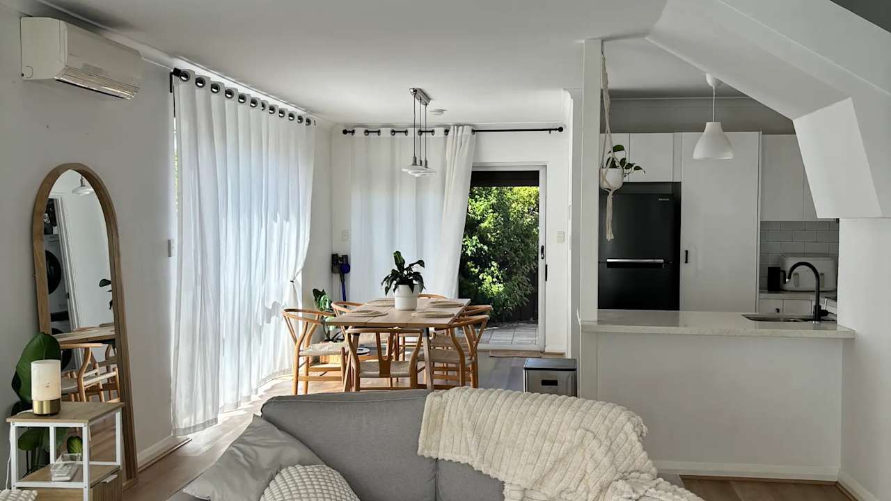 Unfurnished room in a share house