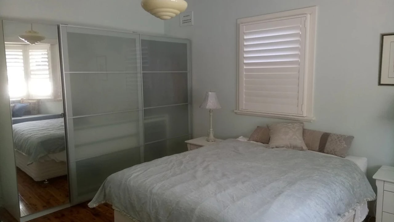 Furnished room in a share house