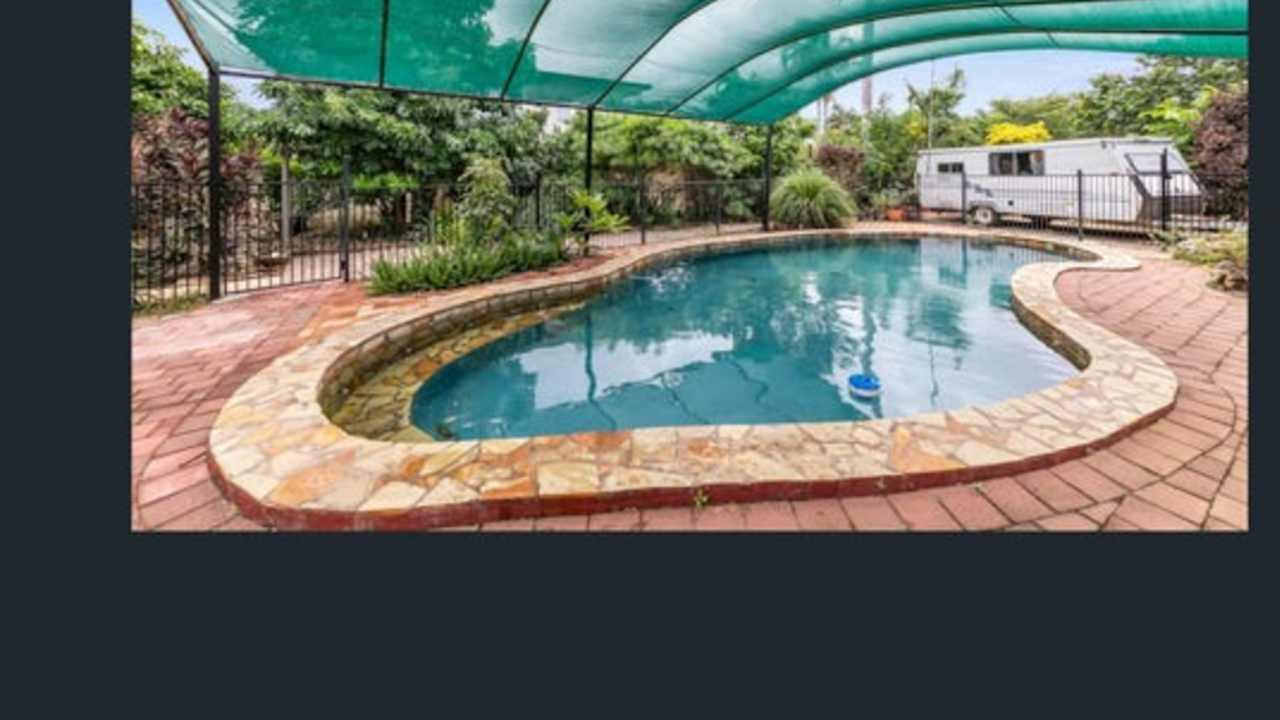 Room in a share house