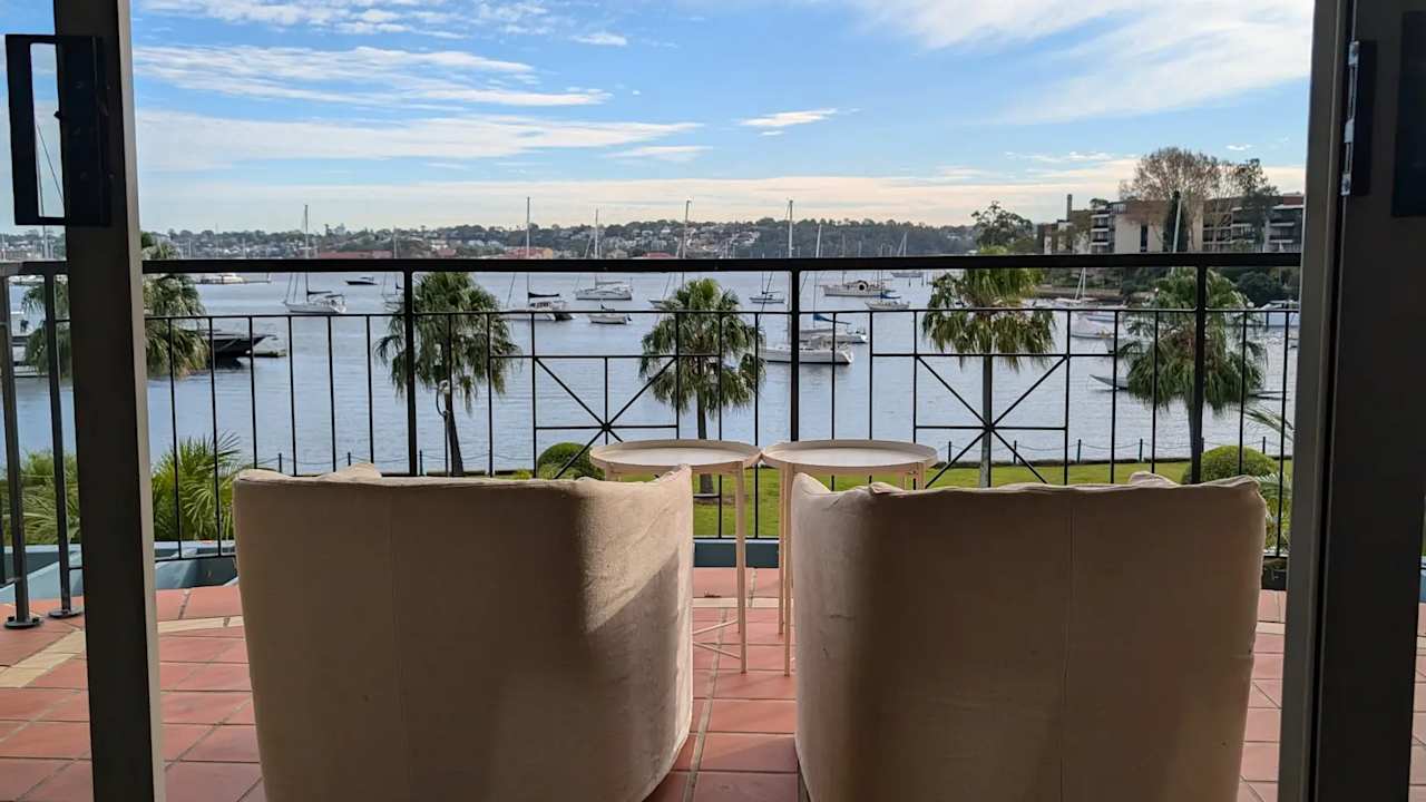 Whole property with 2 rooms for rent