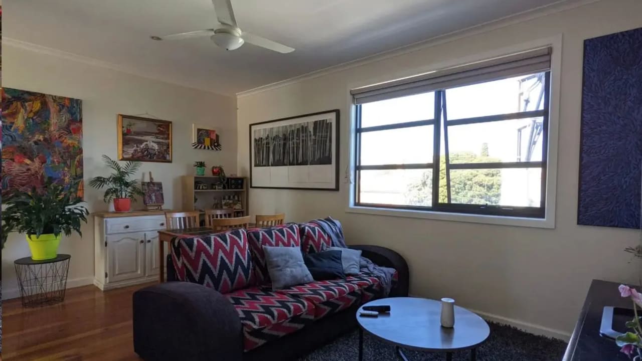 Furnished room in a share house