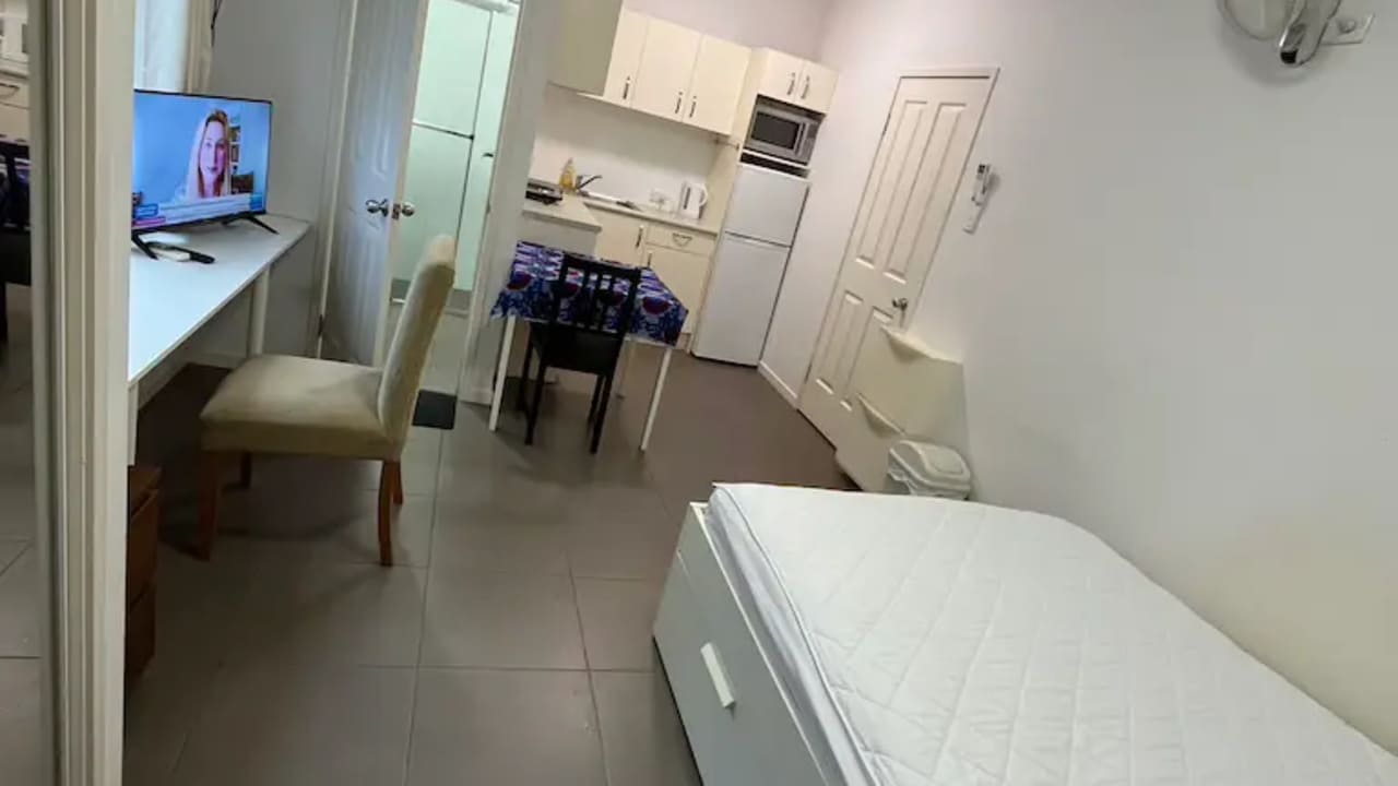 Furnished room studio flat for rent