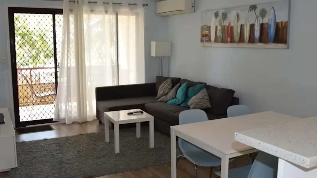 Whole property with 3 rooms for rent