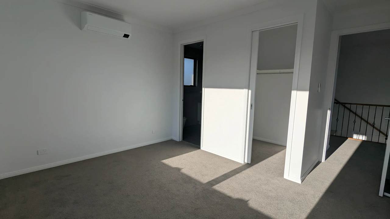 Room with ensuite in a share house