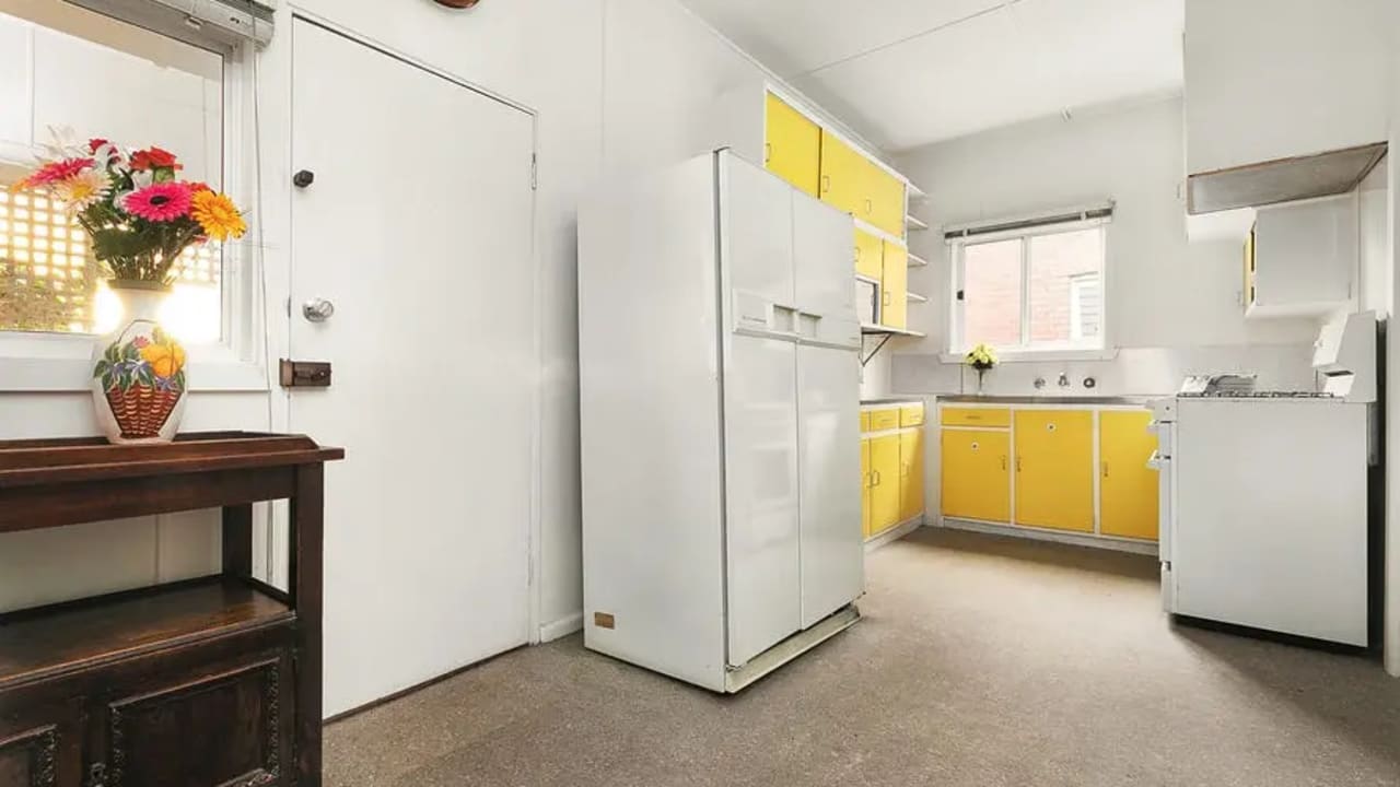 Room in a share house