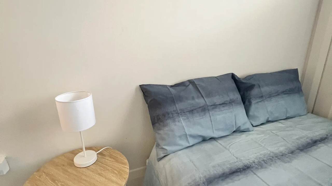 Whole property with 3 rooms for rent