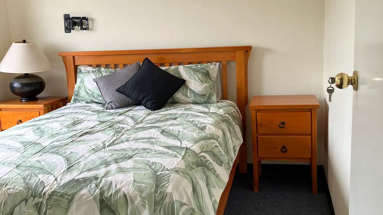 Room in a share house