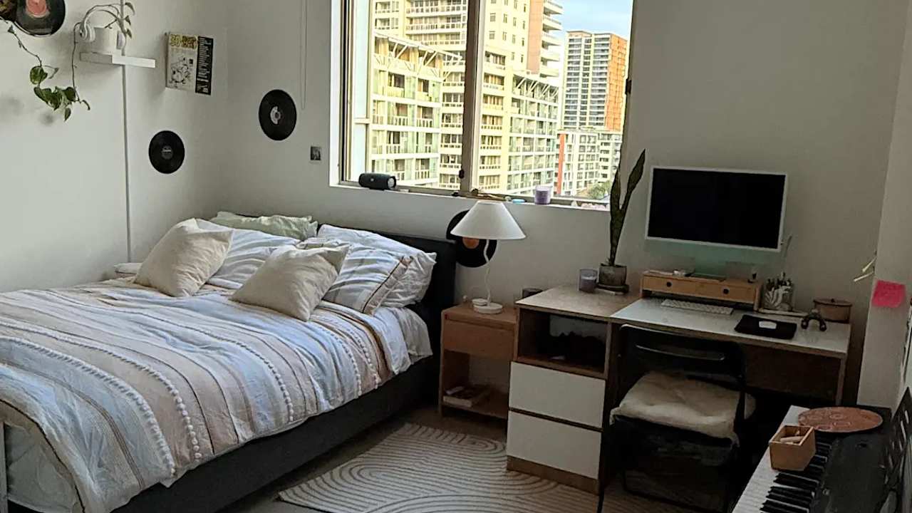 Furnished room with ensuite in a flatshare