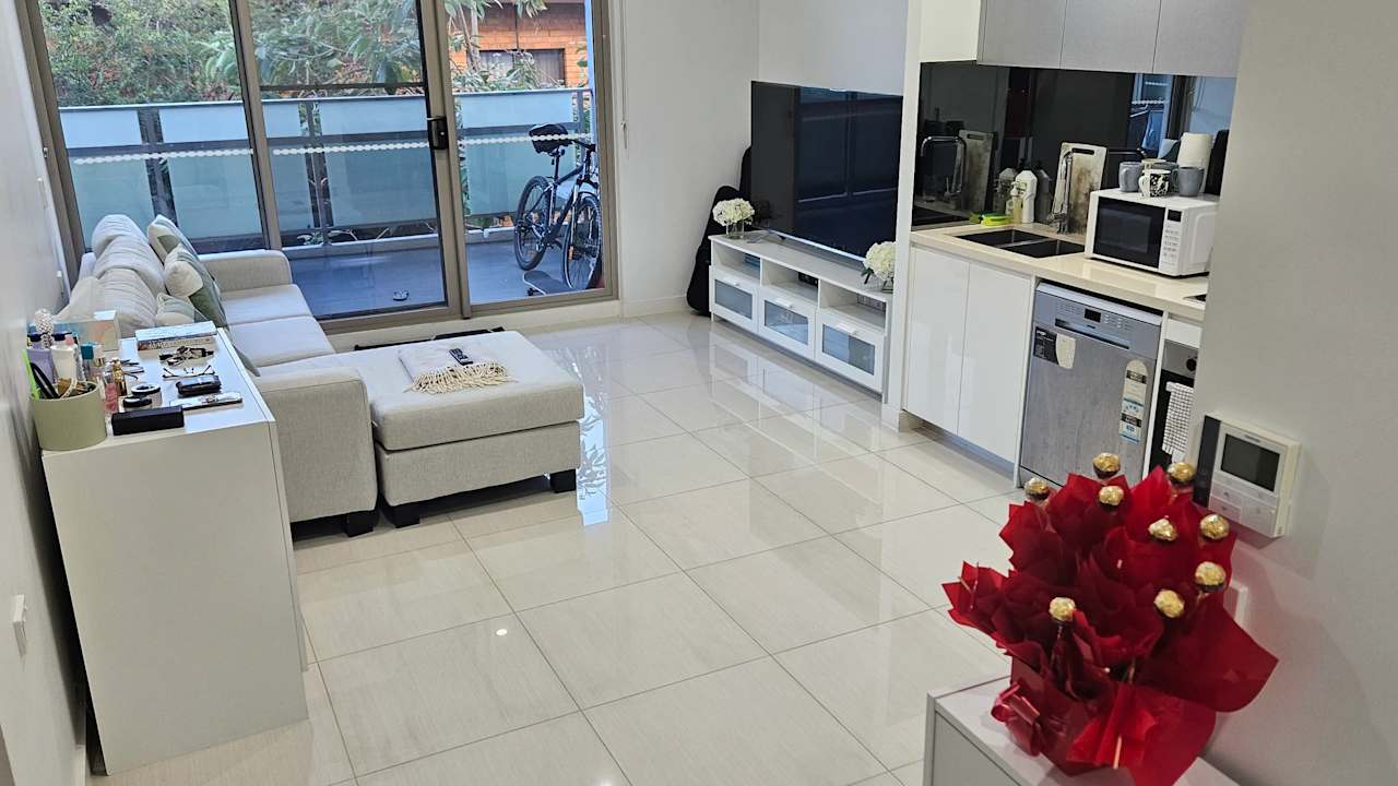 Furnished room with own bathroom