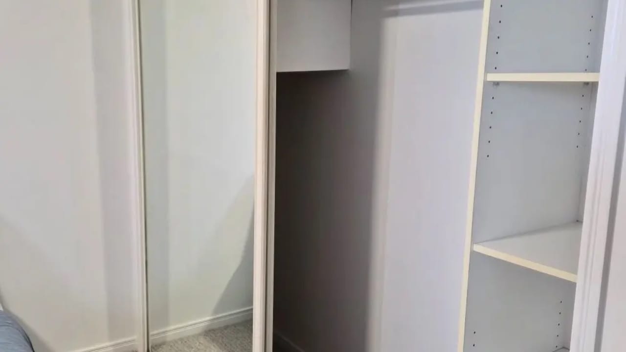 Furnished room with own bathroom