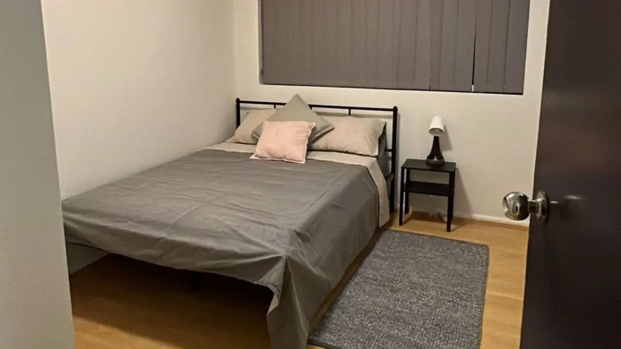 Whole property with 2 rooms for rent