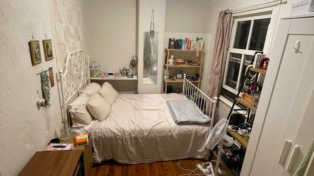 Unfurnished room in a share house