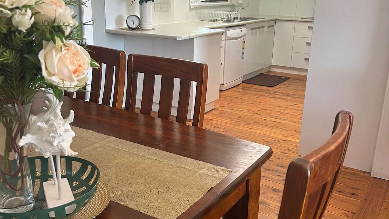 Room in a share house