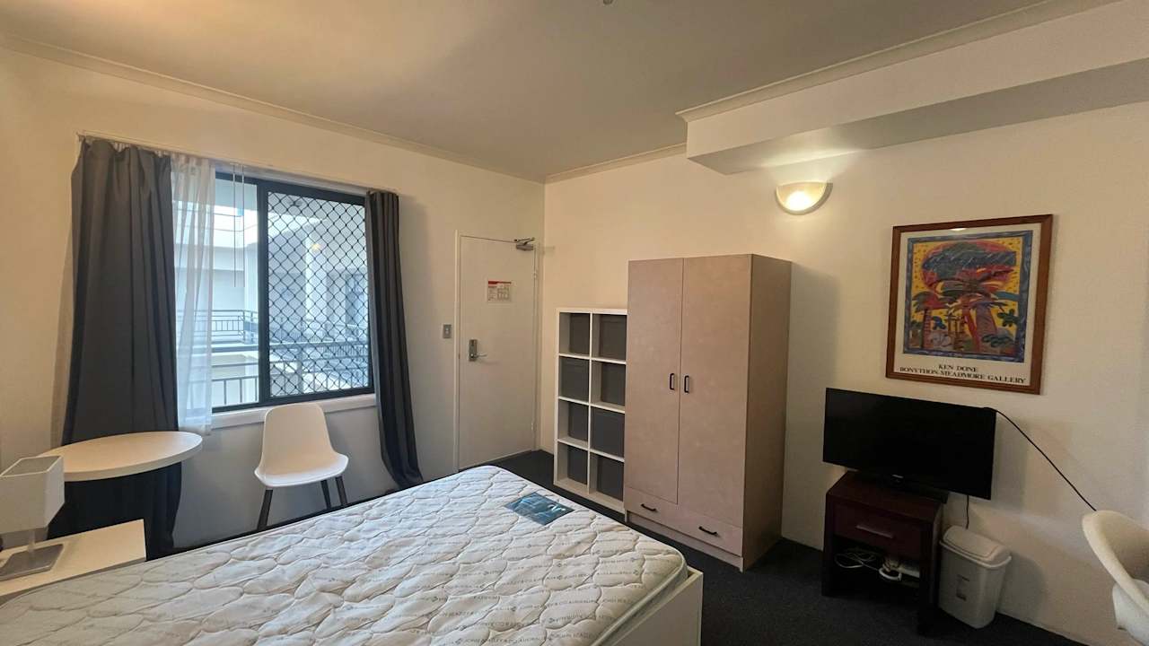 Furnished room studio flat for rent