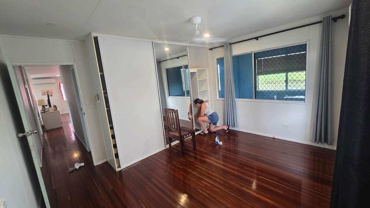 Unfurnished room in a share house