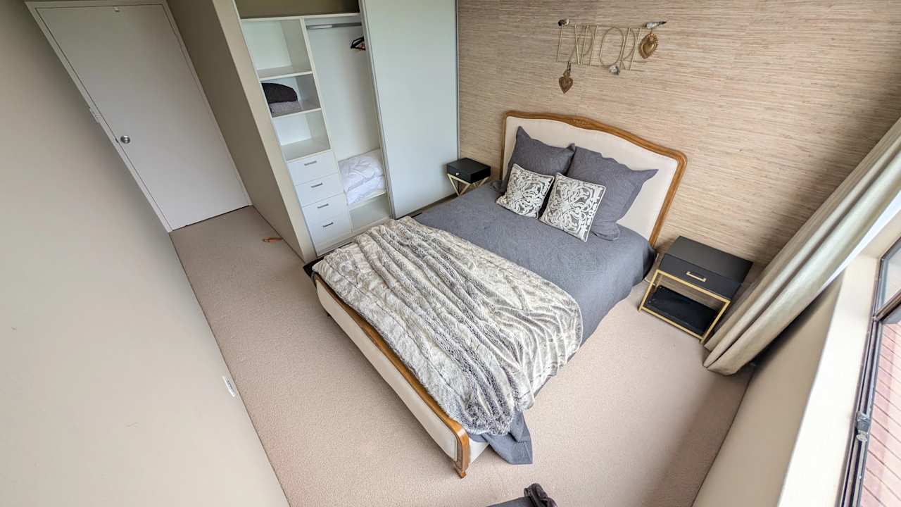 Furnished room with own bathroom