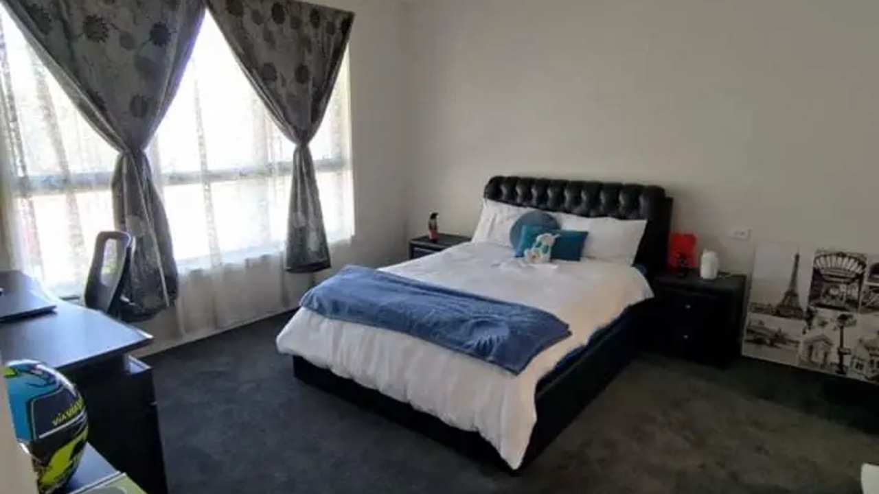 Unfurnished room with ensuite in a share house