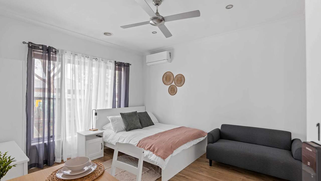 Furnished room with ensuite in a share house