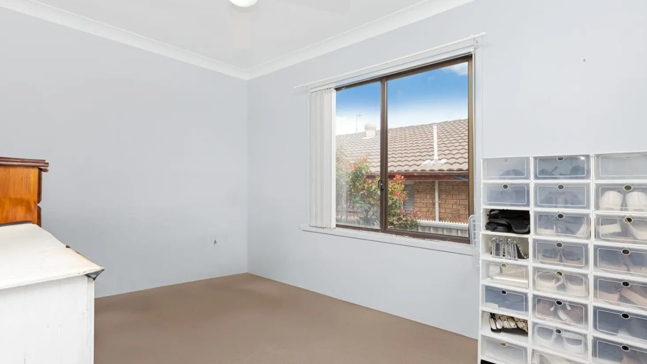 Room in a share house
