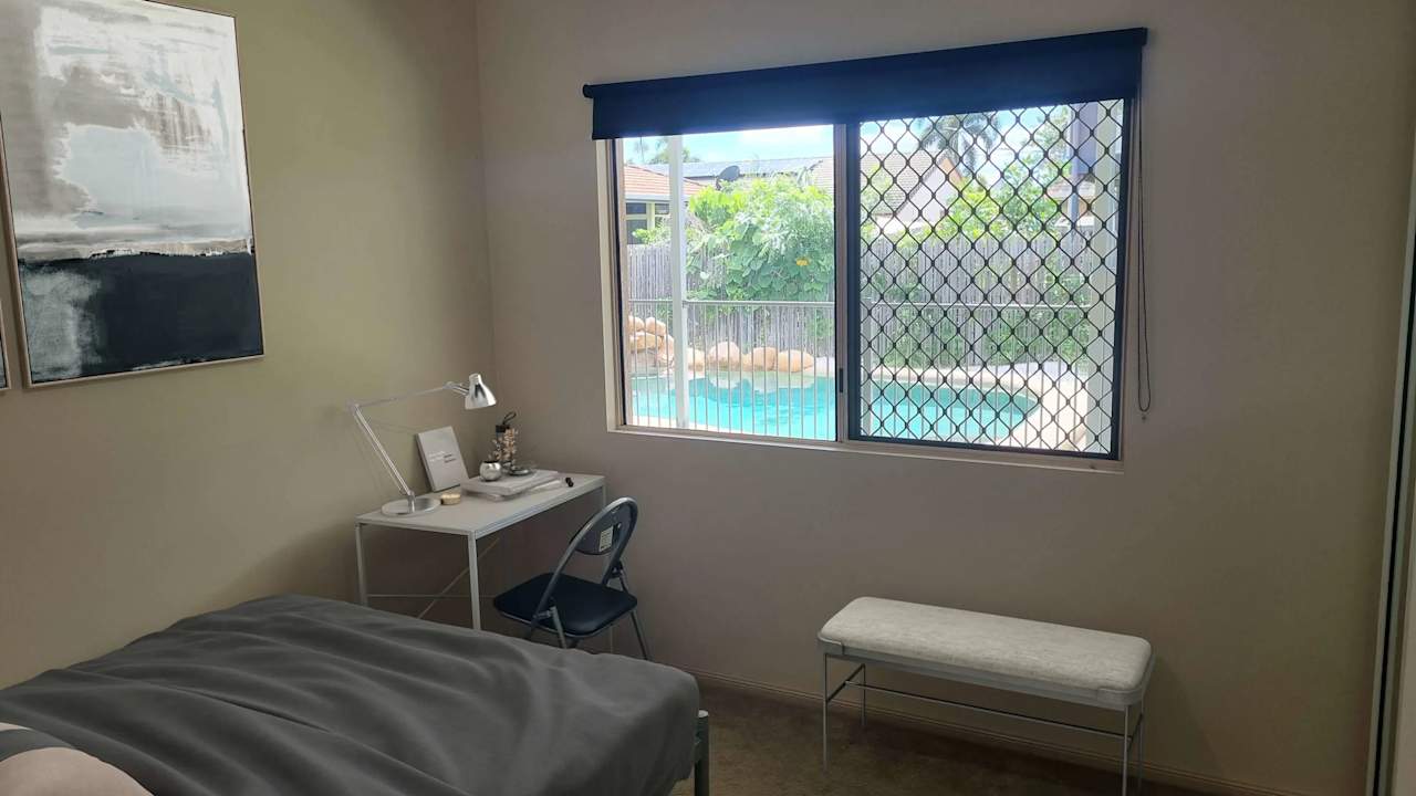 Furnished room in a share house