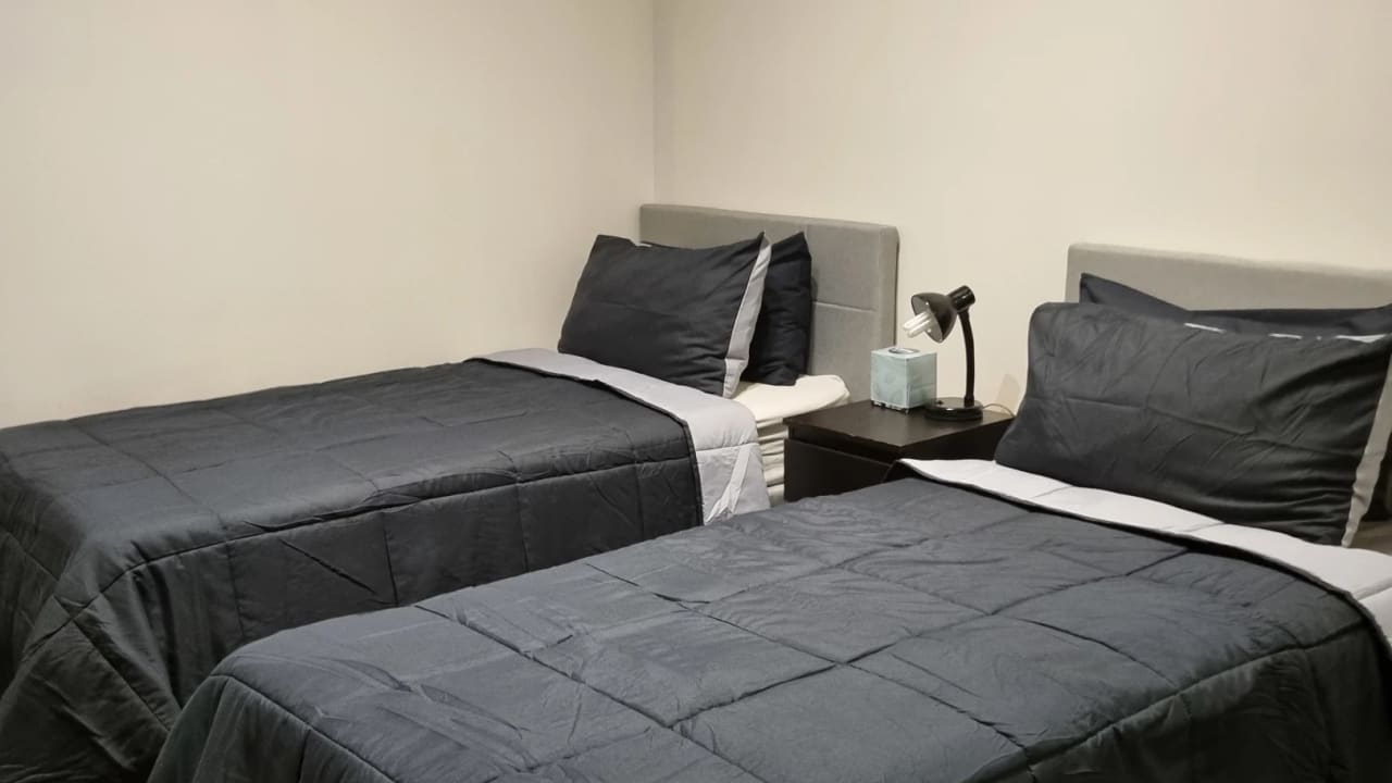 Furnished room in a flatshare