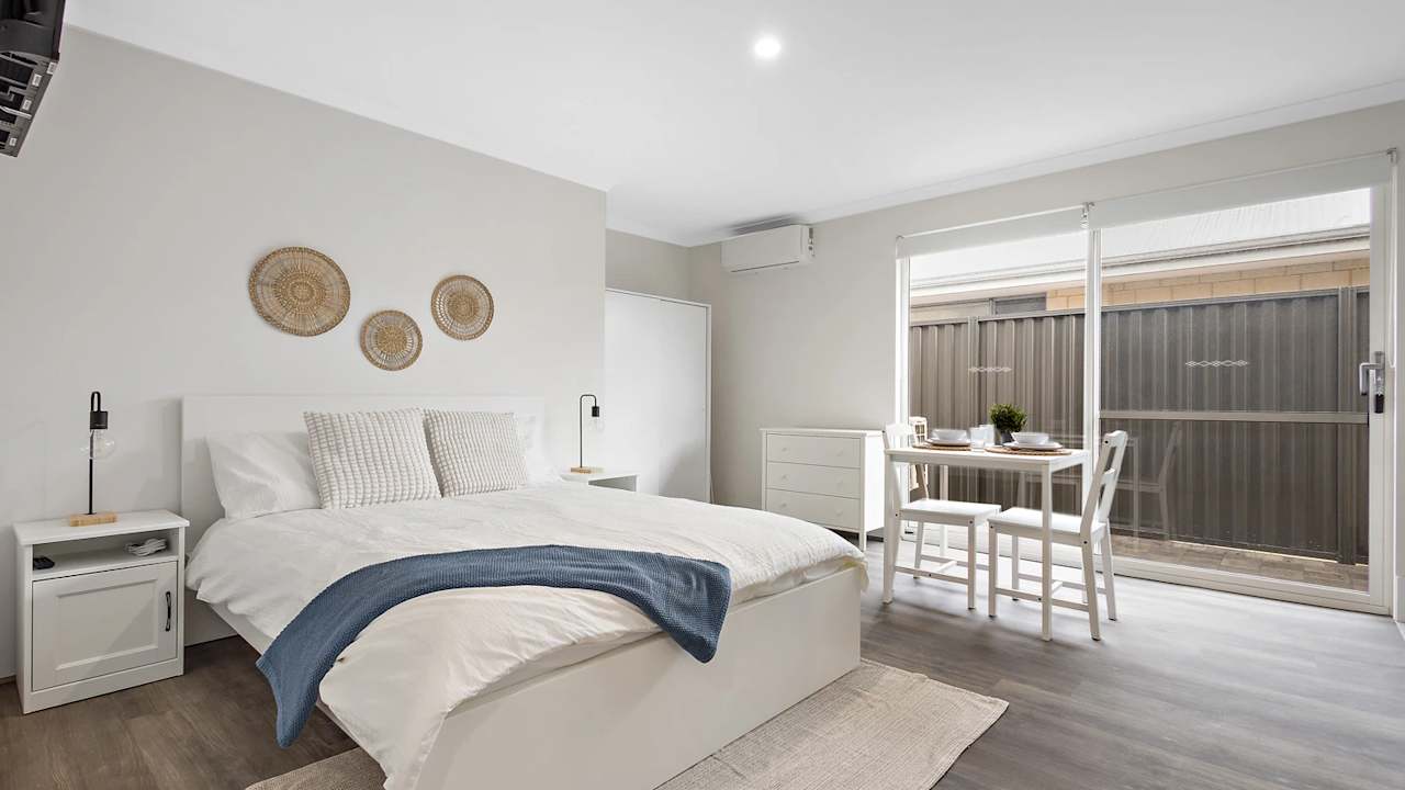 Furnished room with ensuite in a share house