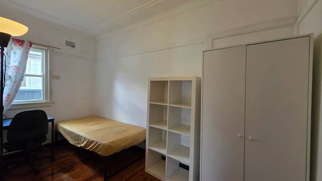 Furnished room in a share house