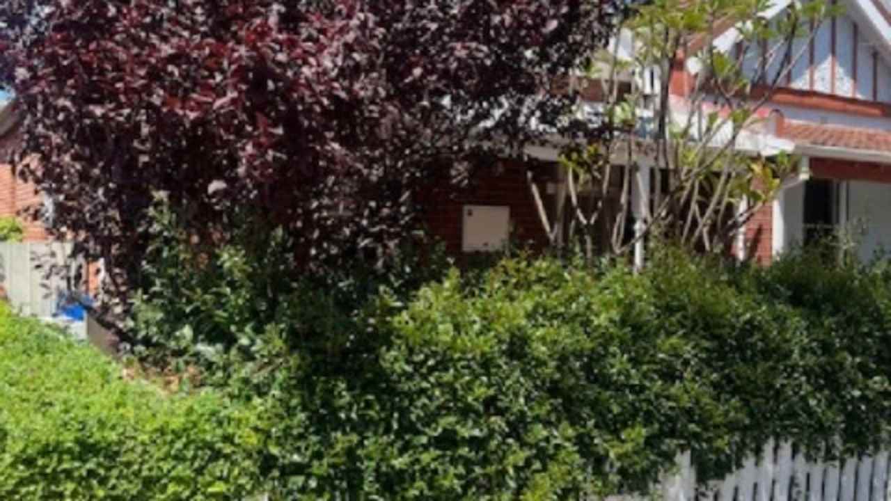 Whole property with 2 rooms for rent