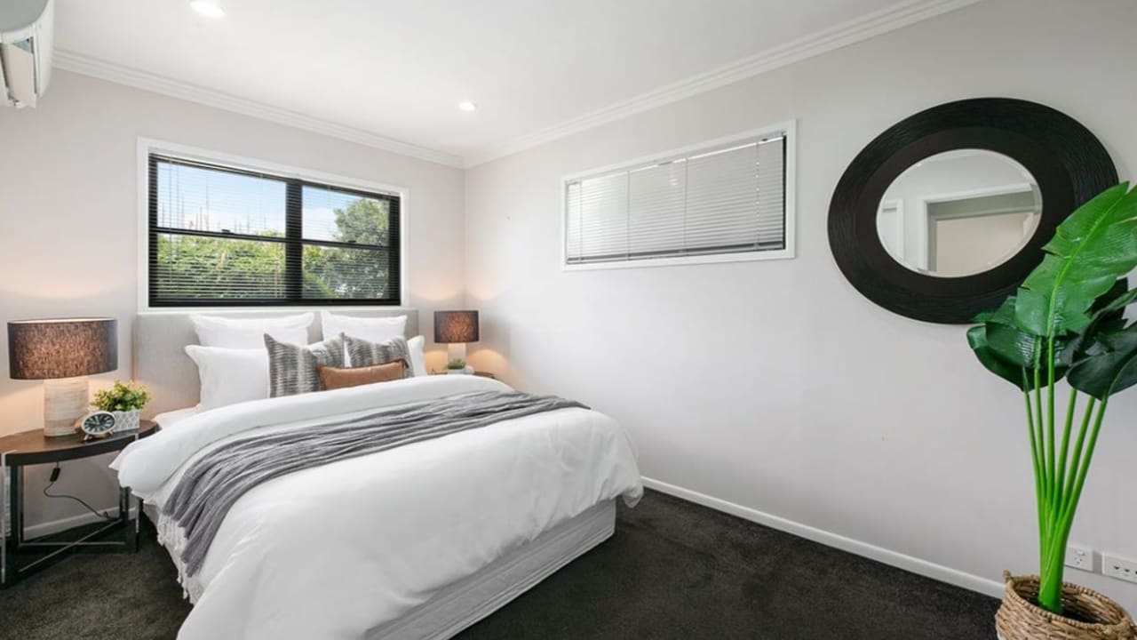 Room with ensuite in a share house
