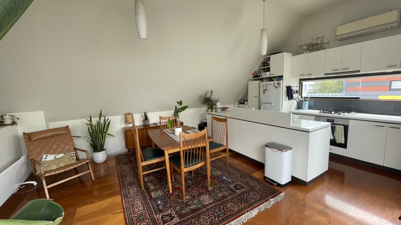Furnished room in a share house