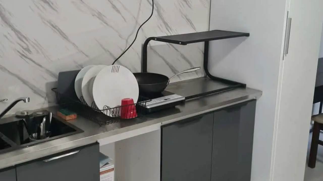 Furnished room studio flat for rent