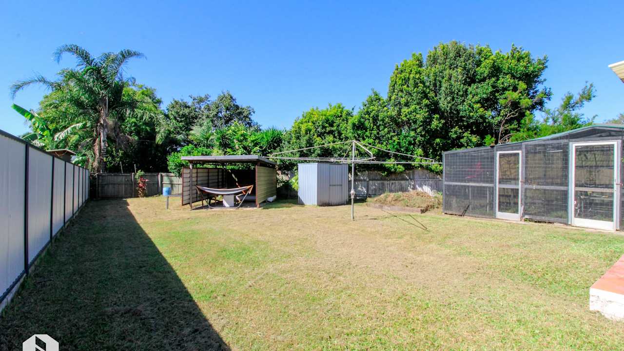 Room in a share house