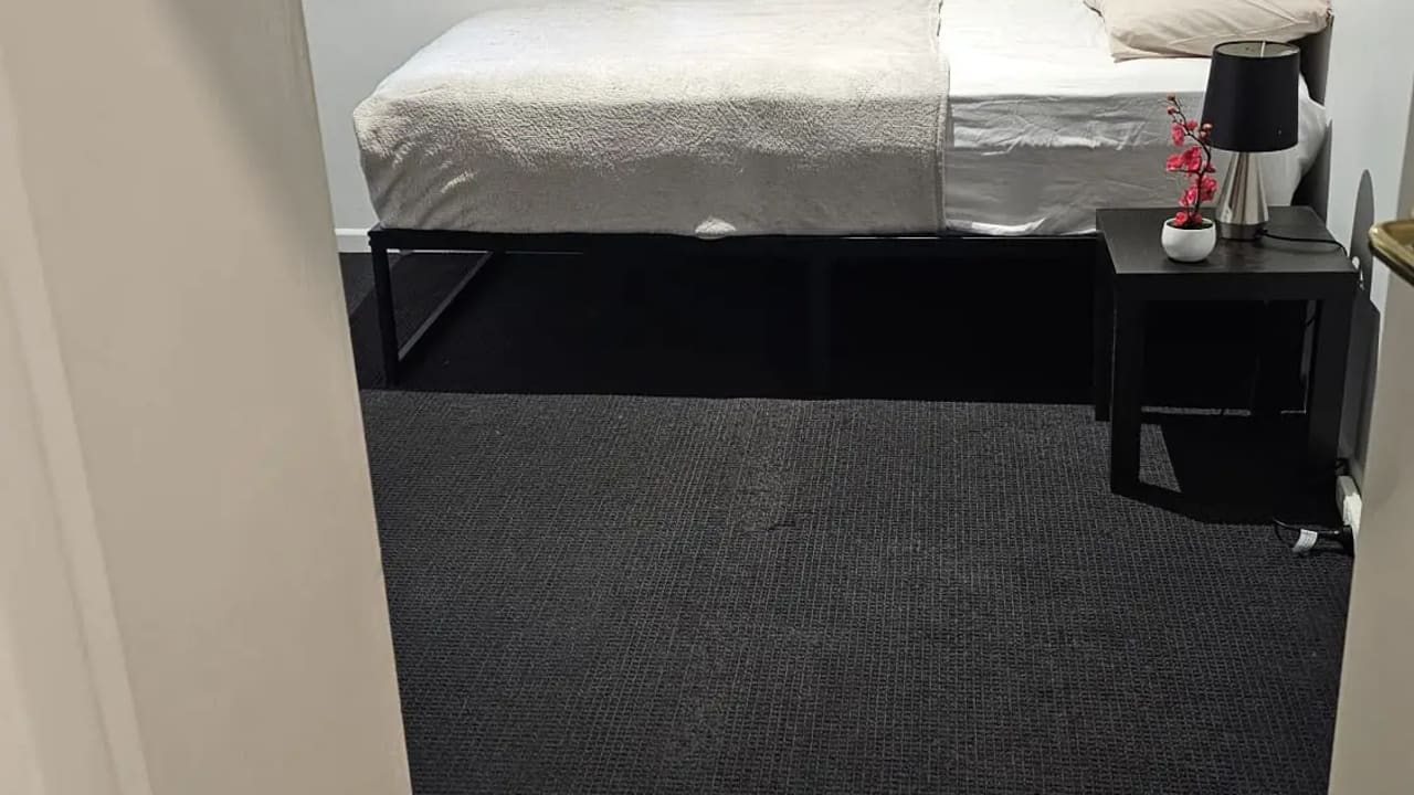 Furnished room with own bathroom