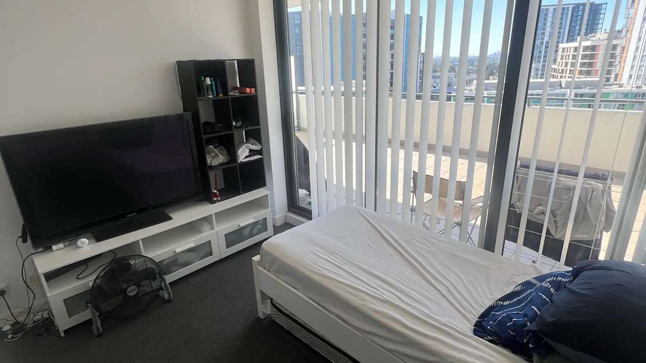 Furnished room in a flatshare