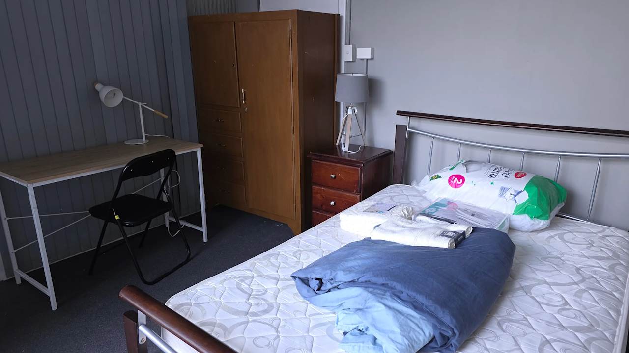 Furnished room in a share house