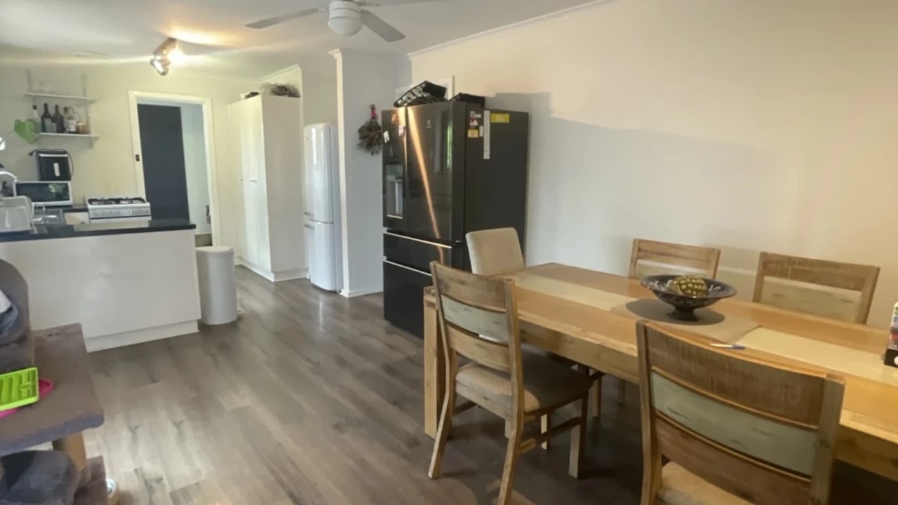 Whole property with 3 rooms for rent