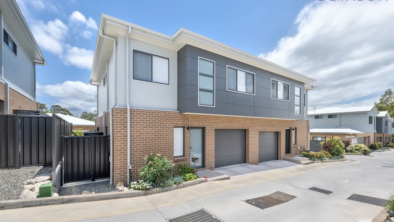 Whole property with 3 rooms for rent