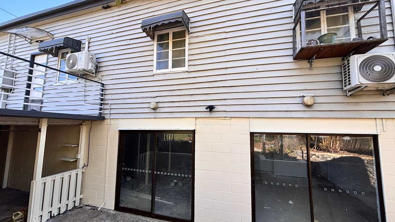 Furnished room with ensuite in a share house