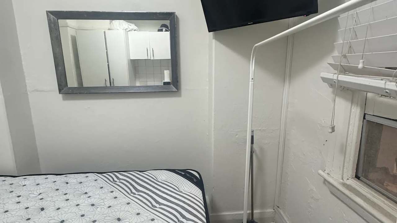 Furnished room in a flatshare