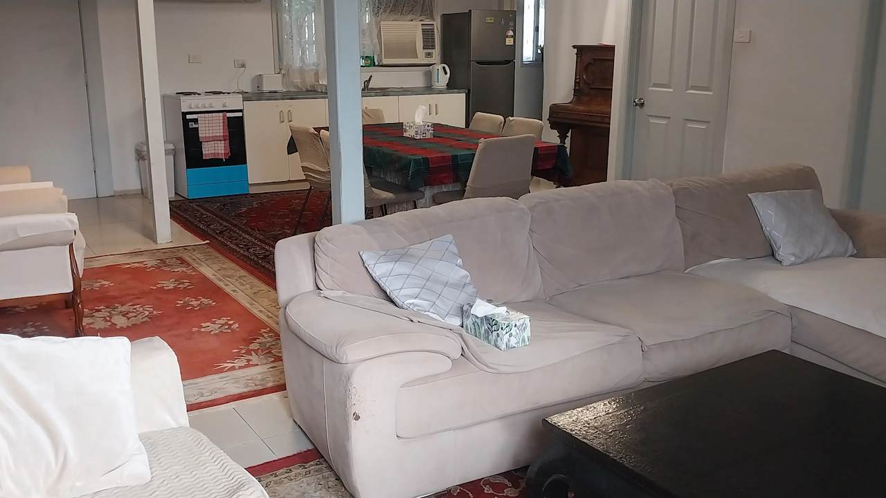 Whole property with 3 rooms for rent