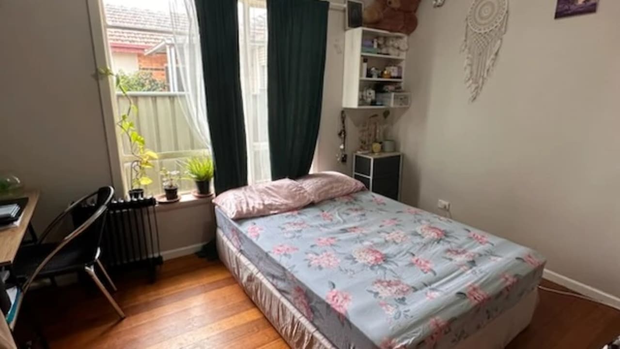 Unfurnished room in a share house