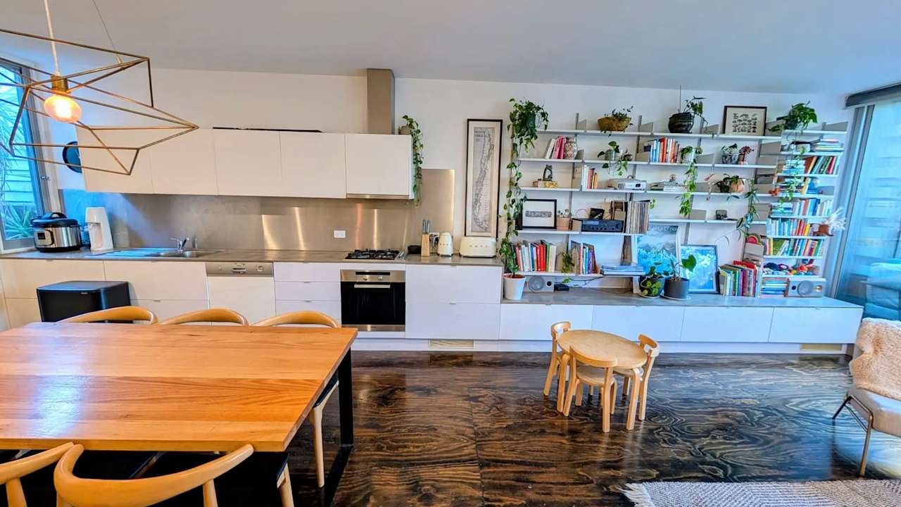 Whole property with 2 rooms for rent