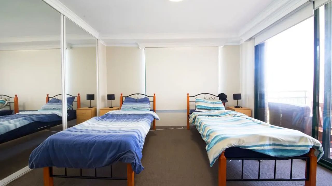 Furnished room with ensuite in a flatshare