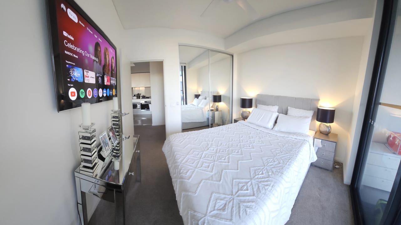 Furnished room with own bathroom