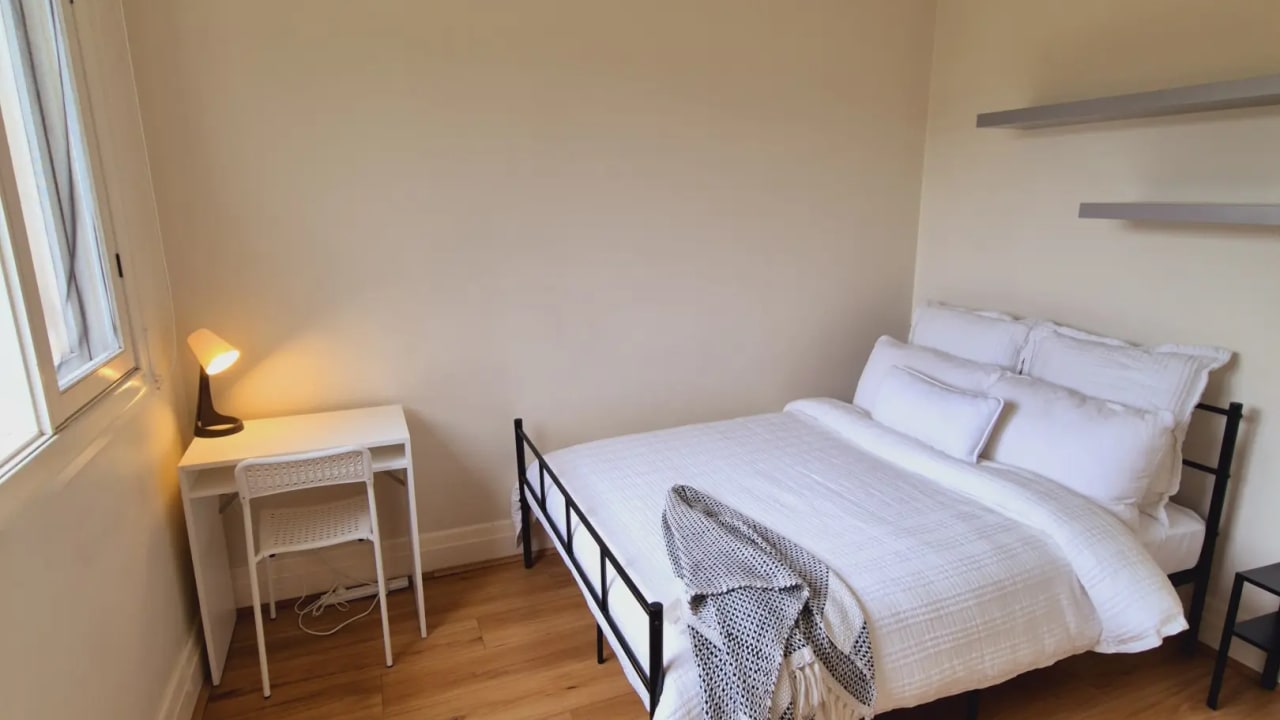 Furnished room in a share house