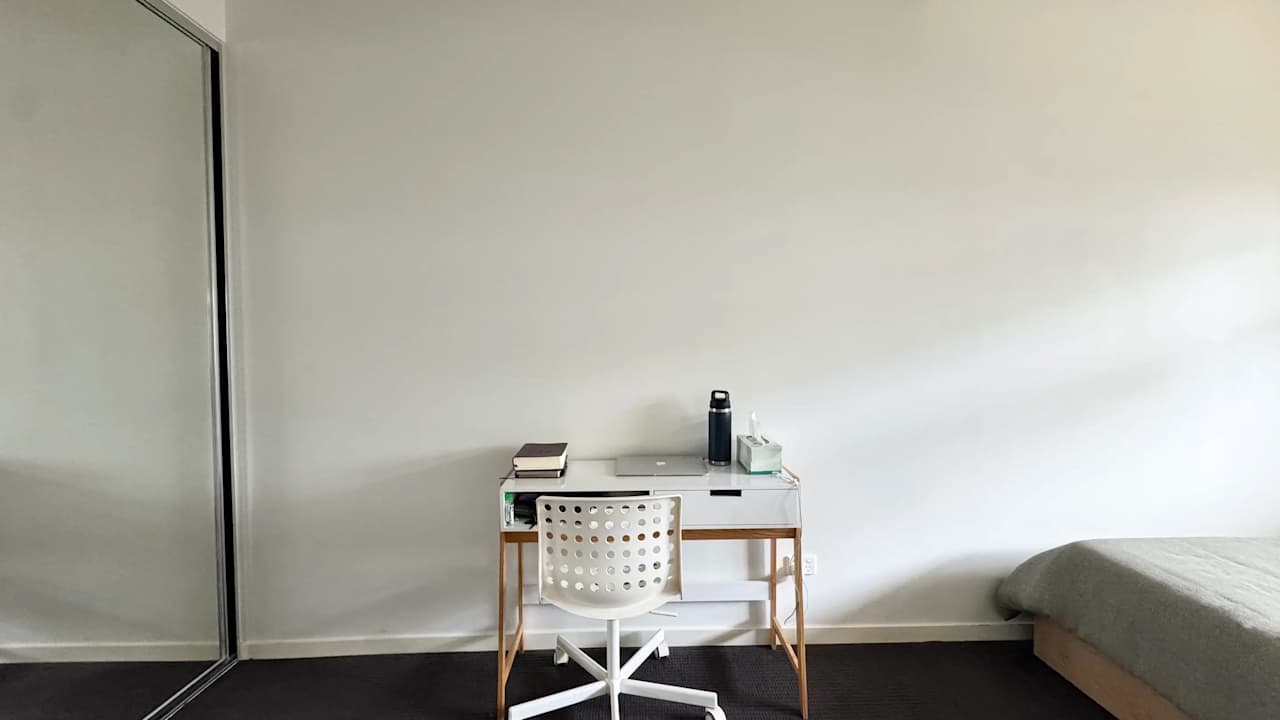 Furnished room in a flatshare