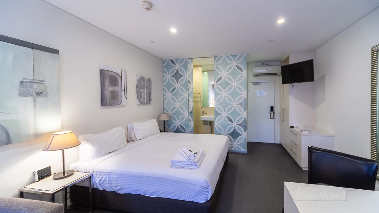 Furnished room studio flat for rent