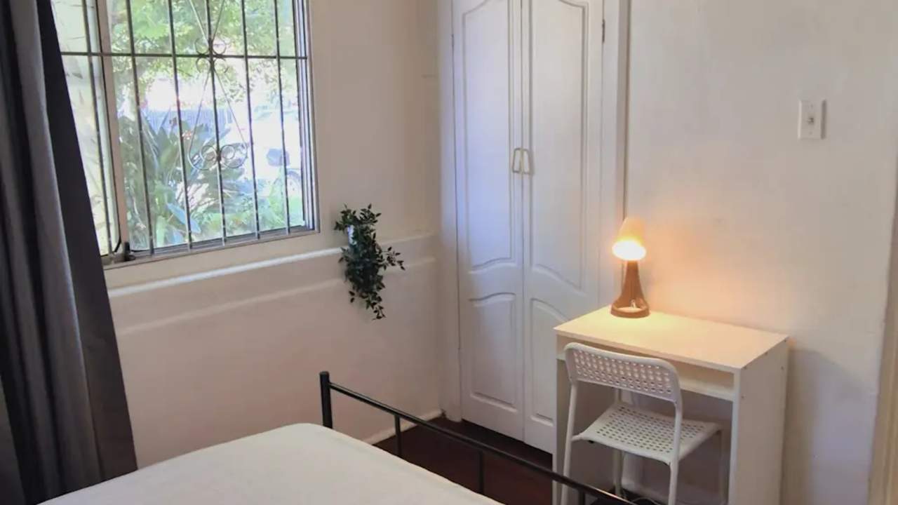 Furnished room in a share house